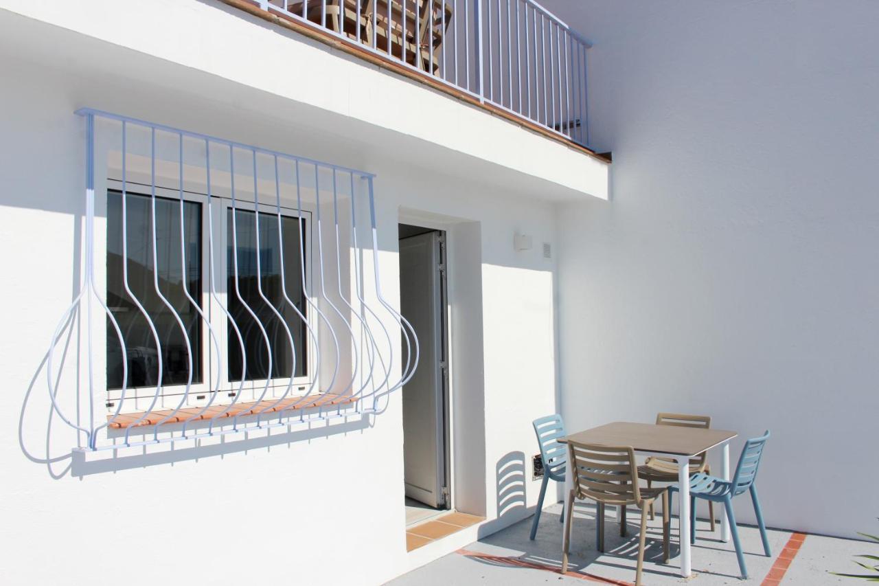 Villa La Costa - 3 Apartamentos Turisticos Росес Екстериор снимка